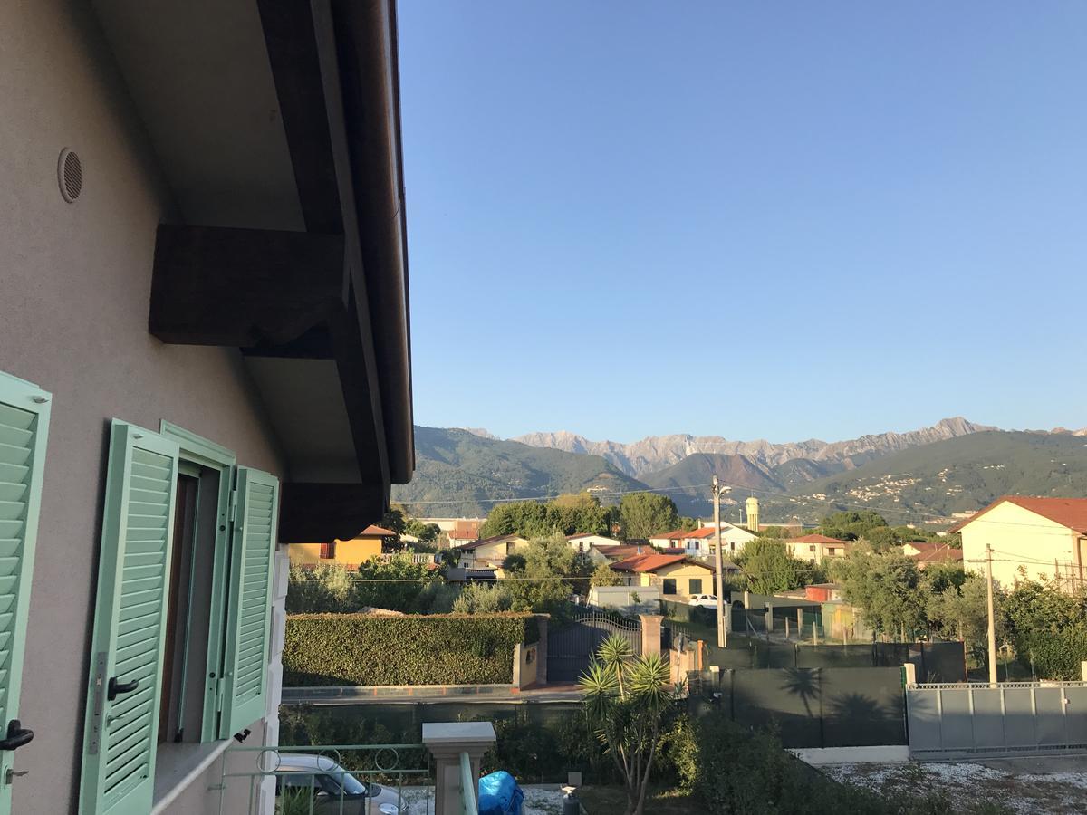 Bba2Passi Bed and Breakfast Marina di Massa Exteriör bild