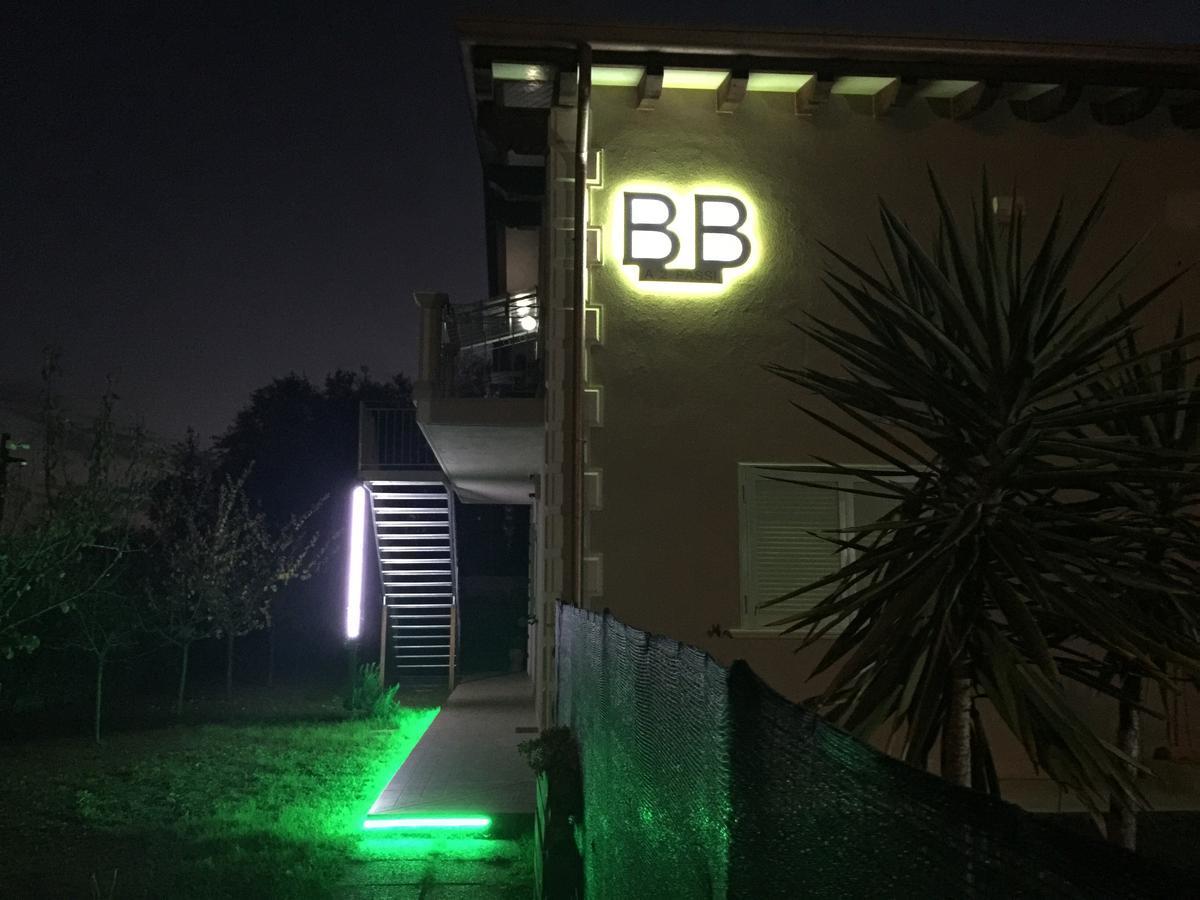Bba2Passi Bed and Breakfast Marina di Massa Exteriör bild
